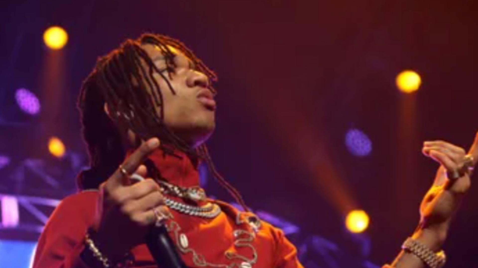 SWAE LEE